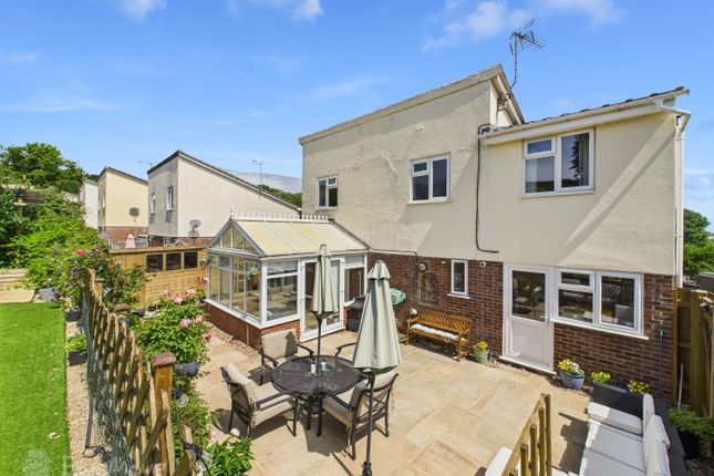 Grebe Close, Alton, Hampshire, GU34 4 bed detached house for sale