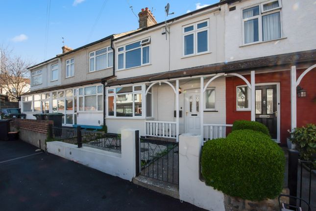 Woodfield Avenue, Gravesend 3 bed terraced house for sale