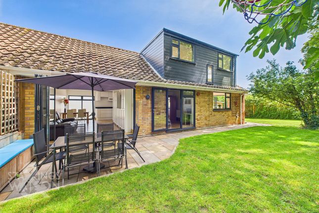Linalls Drive, Costessey, Norwich 4 bed chalet for sale