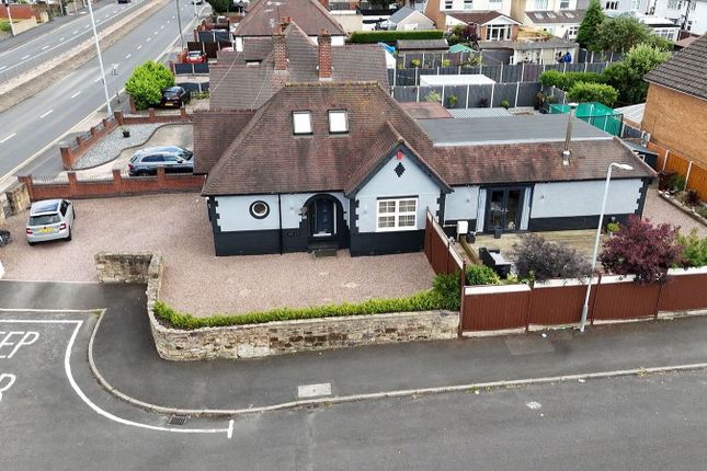 Stafford Road, Wolverhampton WV10 3 bed detached bungalow for sale