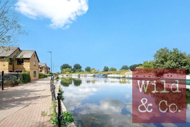 Riverside Close, Hackney 1 bed flat for sale
