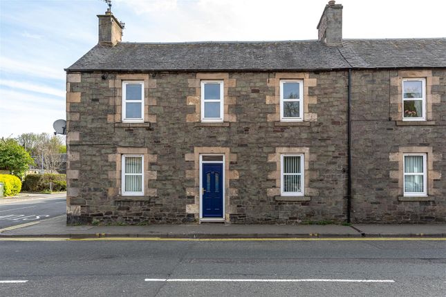 61 Island Street, Galashiels 2 bed flat for sale