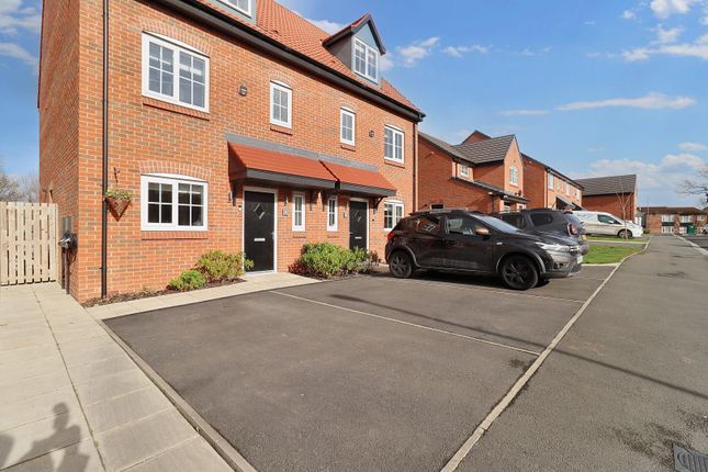 Greenfield Way, Old School Gardens... 3 bed semi