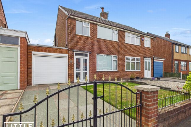 Grays Avenue, Prescot, L35 7LH 3 bed semi
