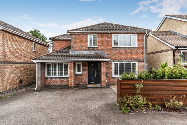 Clos Cefn Glas, Pontypridd CF38 4 bed detached house for sale