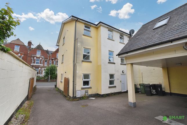 Exeter EX4 3 bed apartment for sale