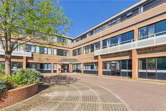 Overbridge Square, Newbury... 2 bed apartment for sale