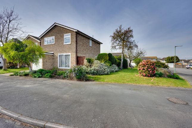 Meadowlands, Ipswich IP10 4 bed detached house for sale