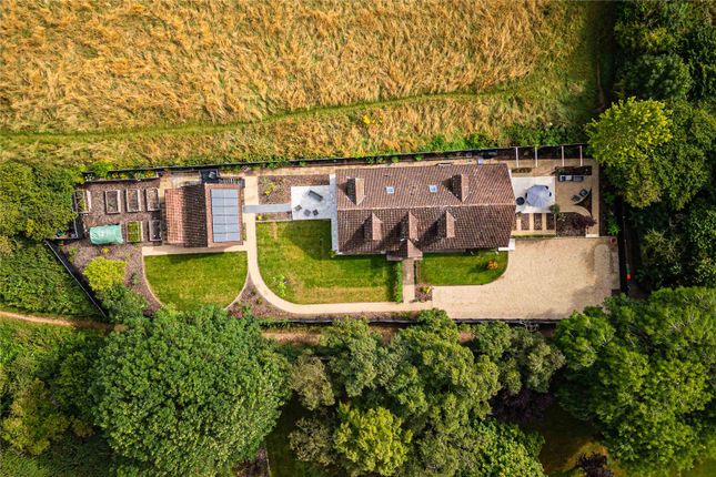 4 bed detached house