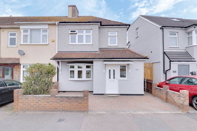 Dagenham Road, Rainham RM13 3 bed end of terrace house for sale