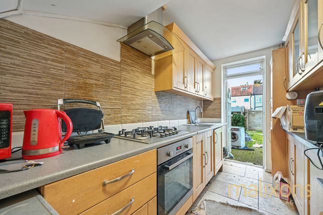 Grove Road, Mitcham CR4 3 bed terraced house for sale