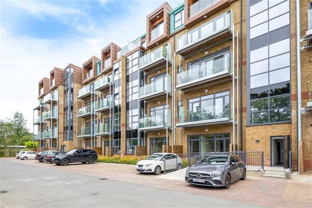 Studio flat for sale