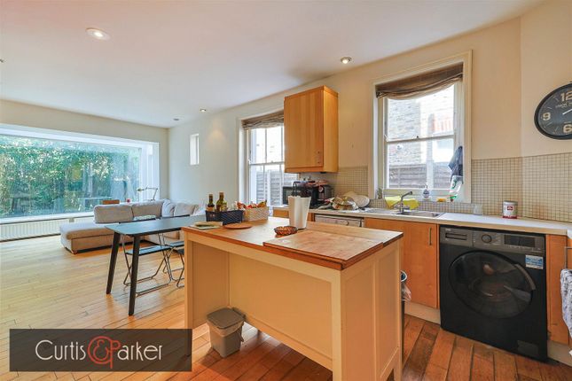 Niton Street, Fulham, SW6 2 bed flat for sale