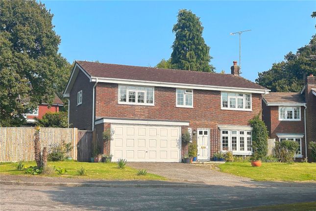 The Ridings, Liss, Hampshire, GU33 4 bed detached house for sale