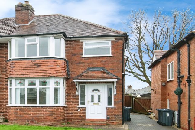 Chadwick Avenue, Rednal, Birmingham... 3 bed semi