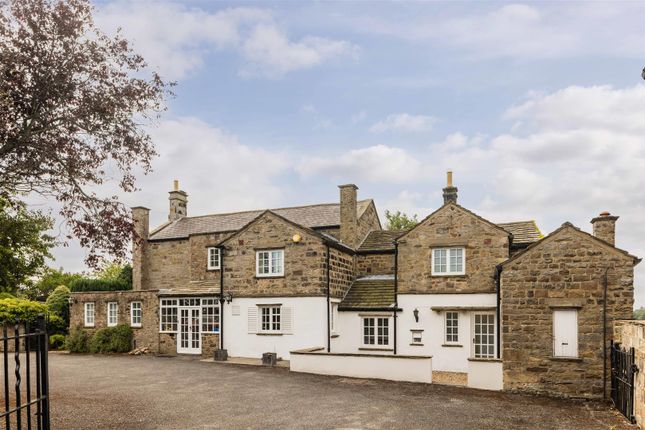 Brandon Crescent, Leeds LS17 5 bed detached house for sale