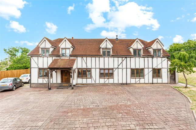 Folkes Lane, Upminster, RM14 4 bed detached house for sale