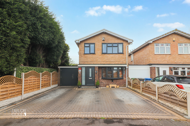Briar, Amington 3 bed link detached house for sale