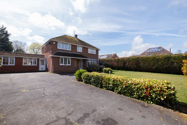Hawksdown, Walmer Deal, CT14 3 bed detached house for sale