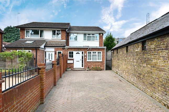 Leacroft Close, Surrey TW18 4 bed semi