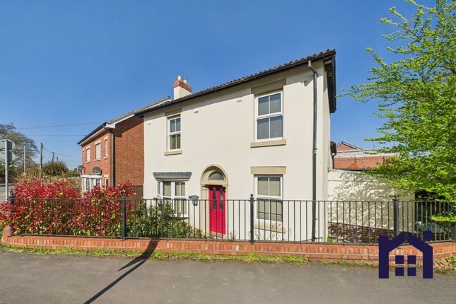 Chapel Lane, Longton, PR4 5NA 3 bed detached house for sale