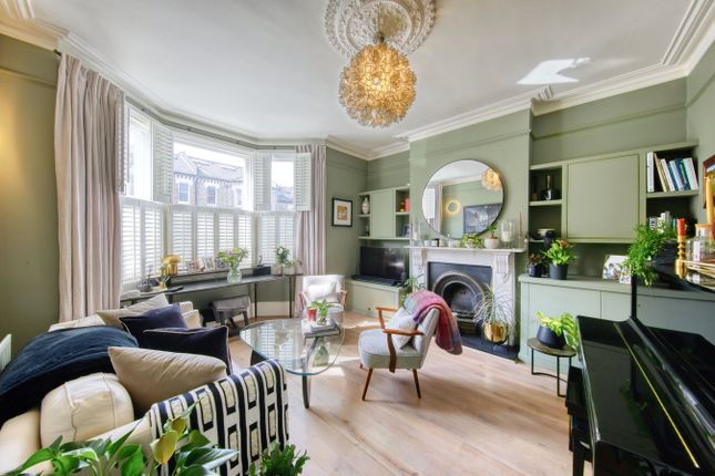 Bennerley Road, London, SW11 4 bed terraced house for sale