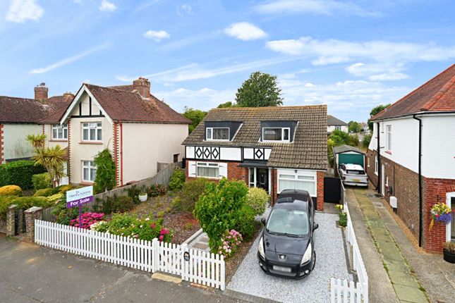 Hillsboro Road, Bognor Regis, PO21 4 bed detached house for sale