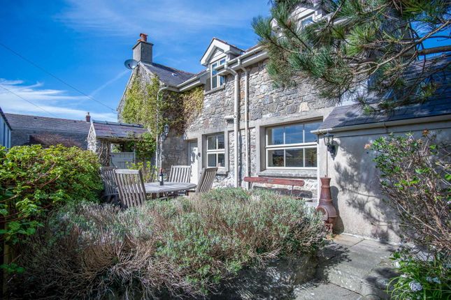 3 bedroom cottage for sale