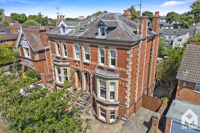 5 bedroom town house for sale