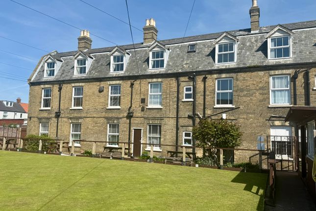 End of terrace house for sale