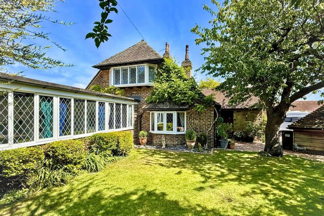 Le Brun Road, Eastbourne 6 bed detached house for sale