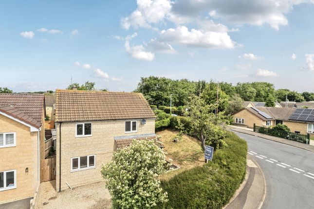 Queen Elizabeth Road, Cirencester... 3 bed detached house for sale