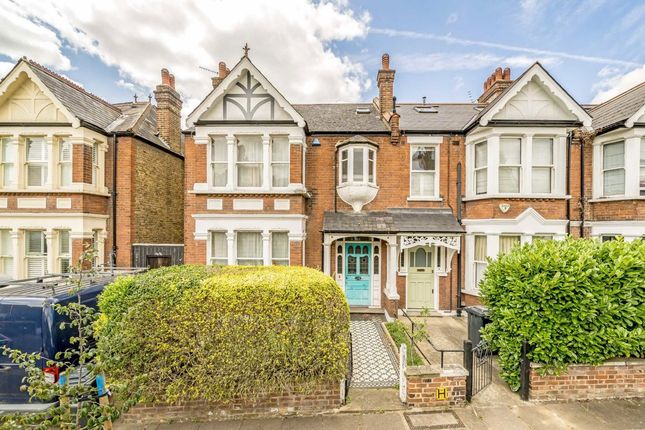 5 bedroom semi-detached house for sale