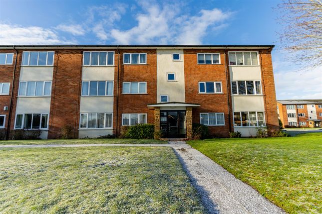 Arosa Drive, Birmingham 2 bed flat for sale