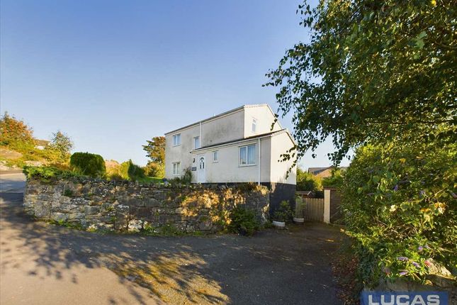 Cil Y Graig, Llanfairpwll 5 bed detached house for sale