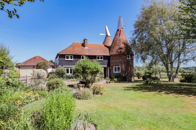 No Onward Chain in Hawkhurst 4 bed detached house for sale
