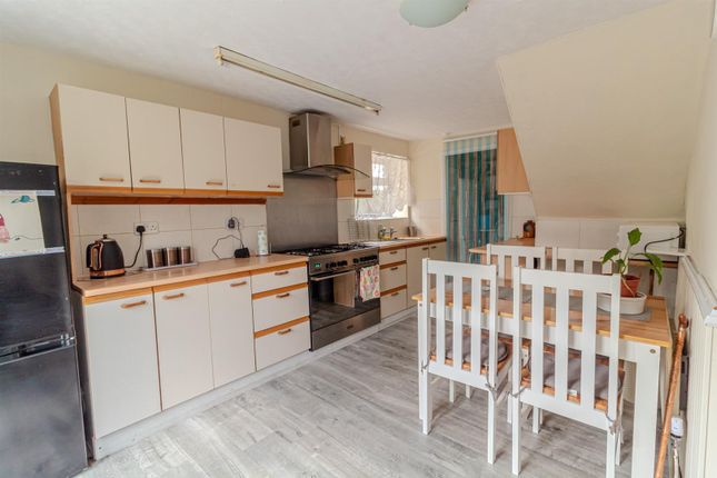 Phoenix Avenue, Gedling, Nottingham 3 bed end of terrace house for sale