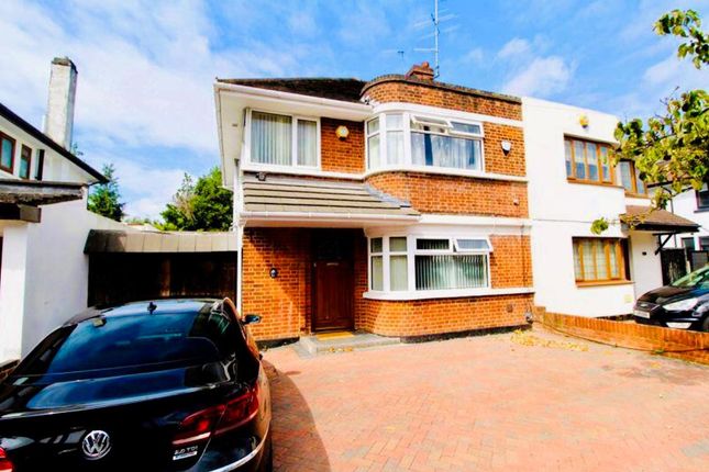 Manton Drive, Luton, Bedfordshire 3 bed semi