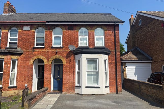 Strode Street, Egham, Surrey, TW20 3 bed semi