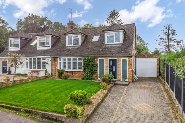 Bell Lane, Brookmans Park Hatfield AL9 3 bed semi