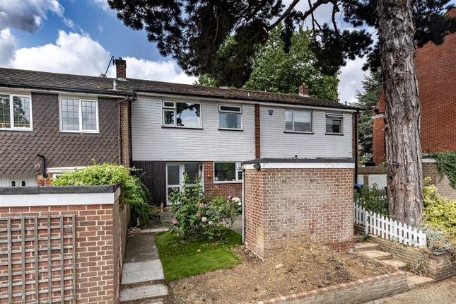 Station Road, Epping 3 bed terraced house for sale