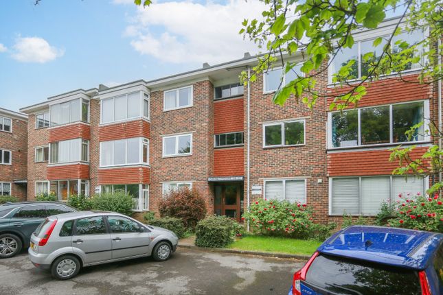 Goldstone Crescent, Hove, BN3 2 bed flat for sale