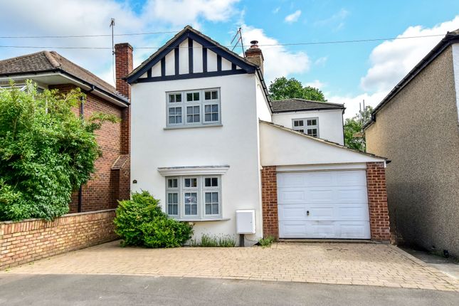 Alexandra Road, Kings Langley, WD4 4 bed detached house for sale