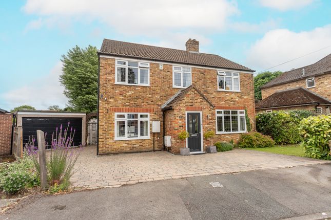 LITTLE BUNTINGS, WINDSOR, BERKSHIRE... 4 bed detached house for sale
