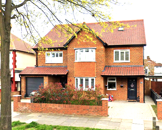 4 bed semi-detached house