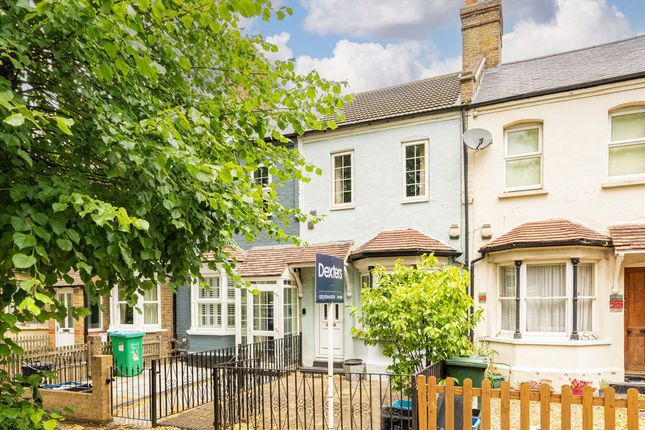 Twickenham Road, Hanworth Feltham TW13 2 bed terraced house for sale