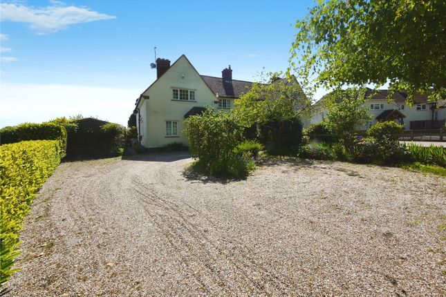 Frayes Chase, Beauchamp Roding... 3 bed semi