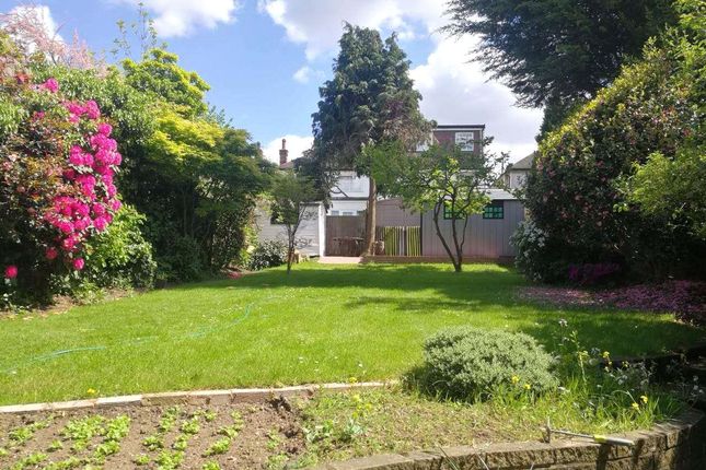 Colindeep Gardens, Hendon, NW4 5 bed detached house for sale