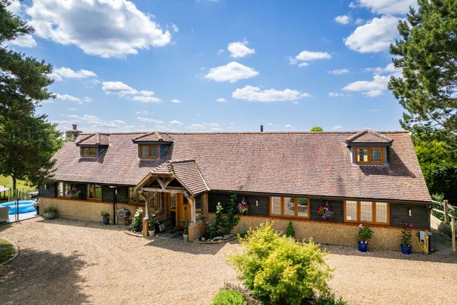 Newchapel Road, Lingfield, RH7 4 bed detached house for sale