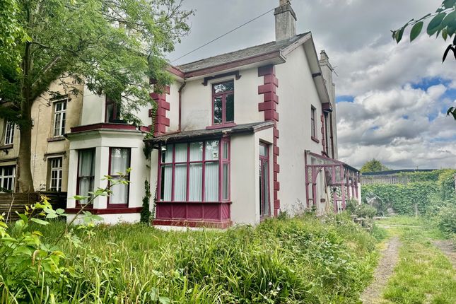 5 bedroom semi-detached house for sale